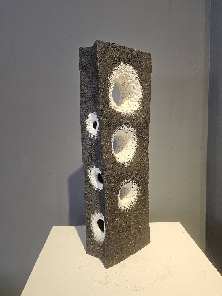 Original Contemporary Abstract Sculpture by Liliya Pobornikova